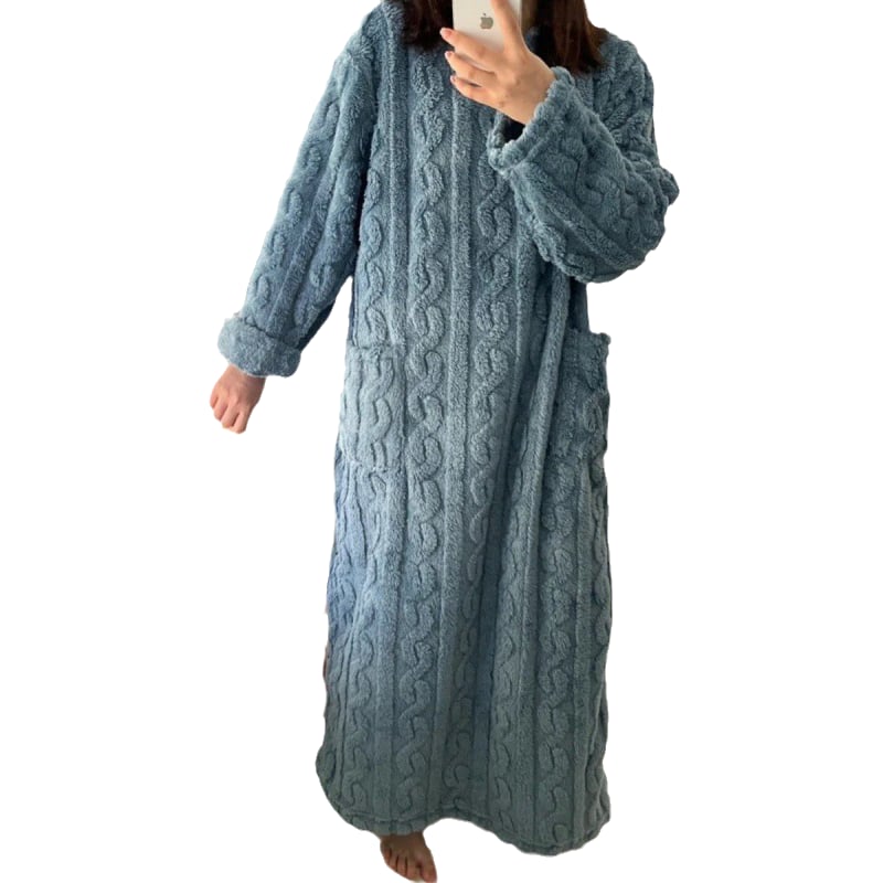 Winterliche Korallensamt-Hauskleidung