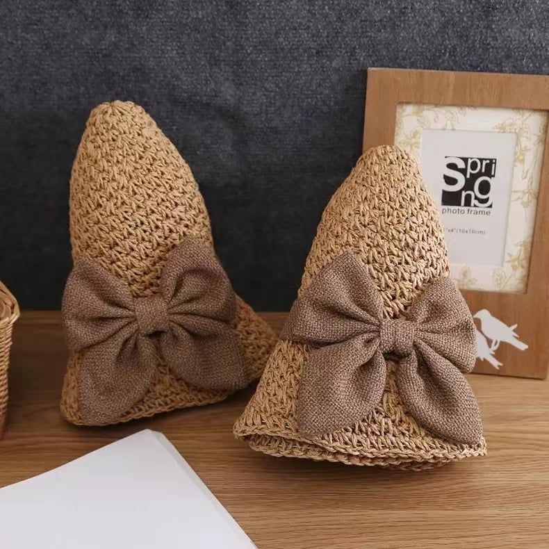 Edler gehäkelter Strohhut mit Rüschendetail